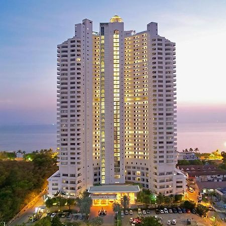 D Varee Jomtien Beach, Pattaya Luaran gambar The Royal