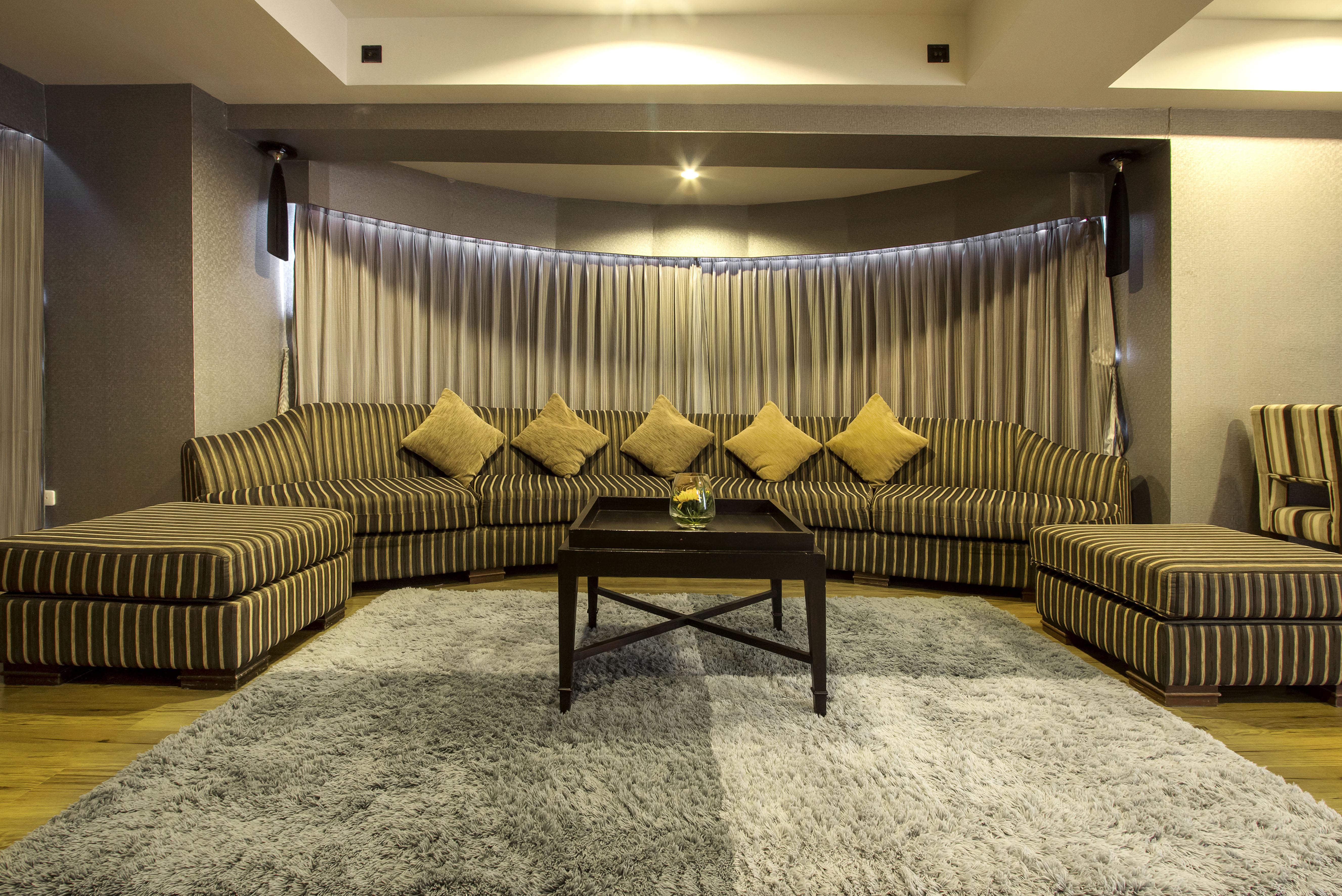 D Varee Jomtien Beach, Pattaya Luaran gambar The interior of the lounge