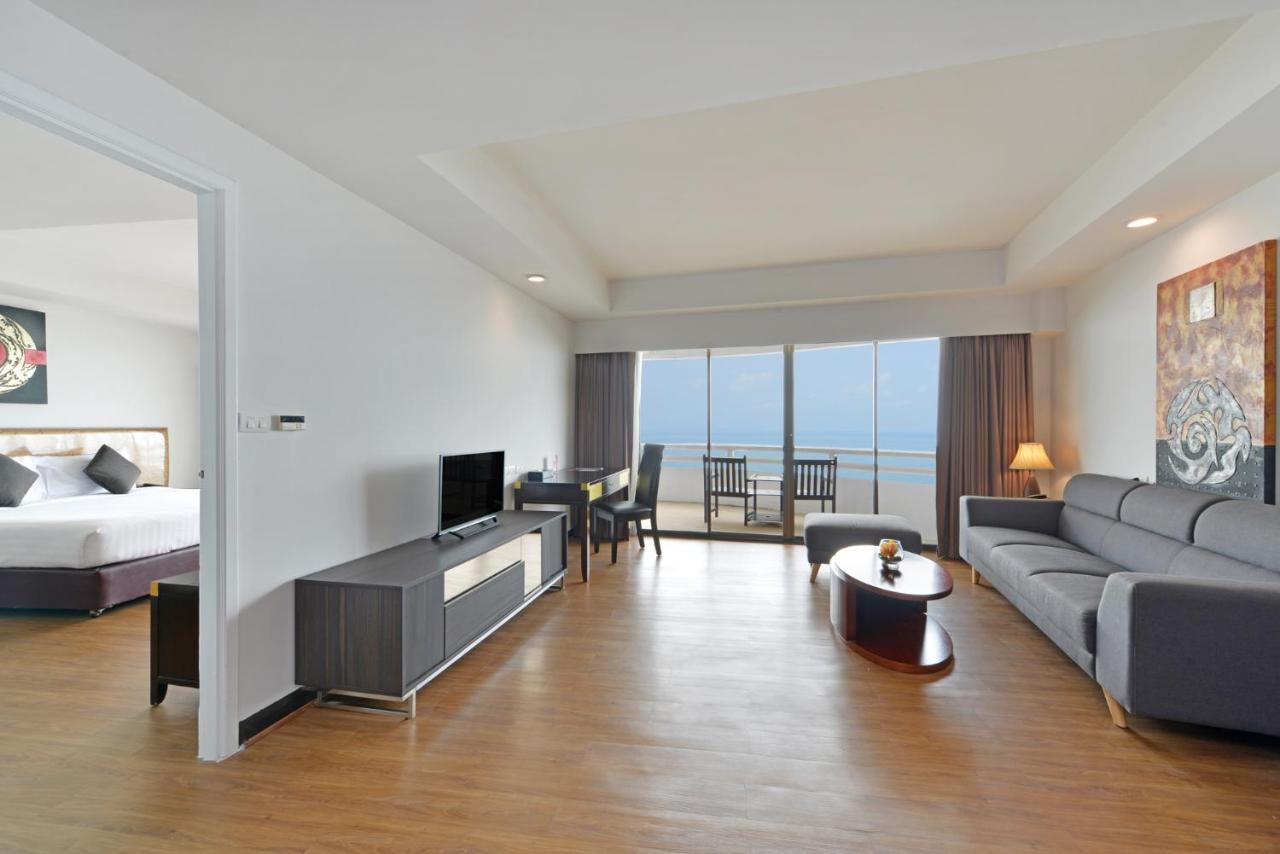 D Varee Jomtien Beach, Pattaya Luaran gambar Suite