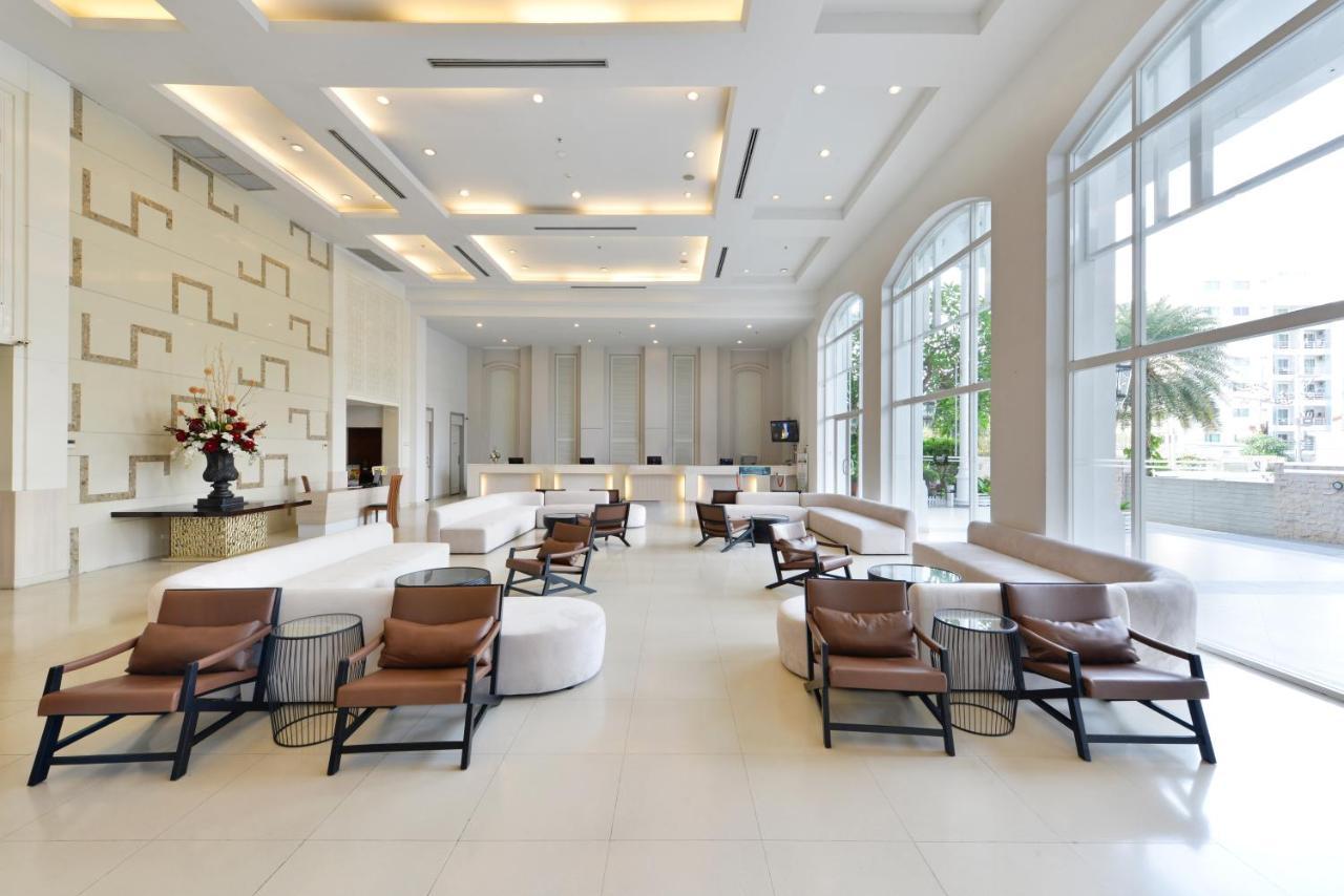 D Varee Jomtien Beach, Pattaya Luaran gambar Lobby